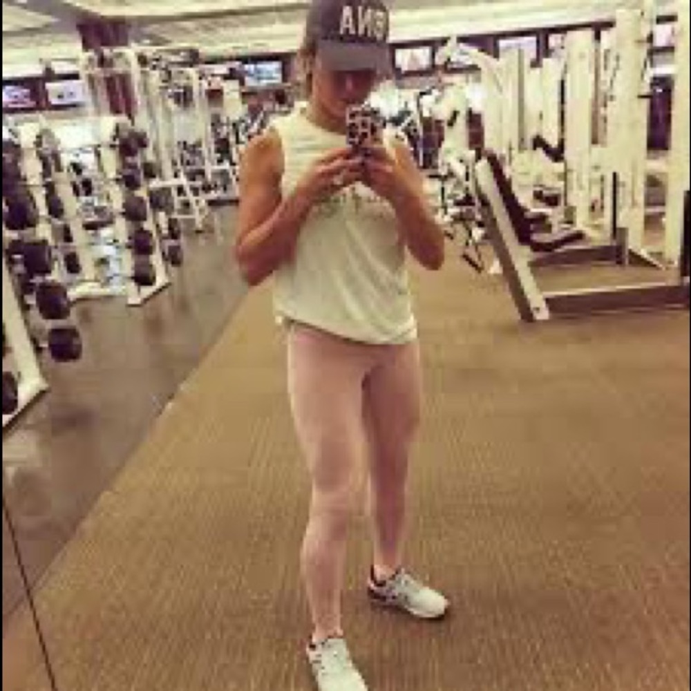 Kittenish by Jessie James Decker workout outfit